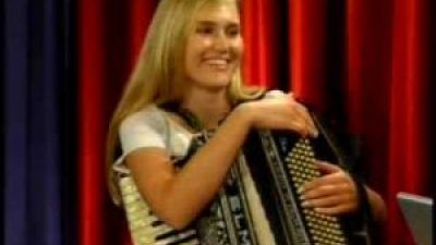 Nora Kirkpatrick on Accordion Photo