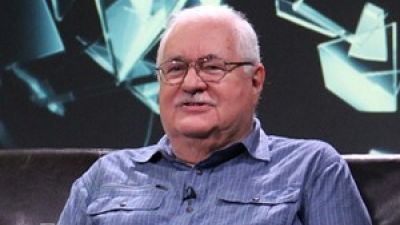 Working with Spielberg: JAWS Screenwriter Carl Gottlieb – Inside Horror Photo